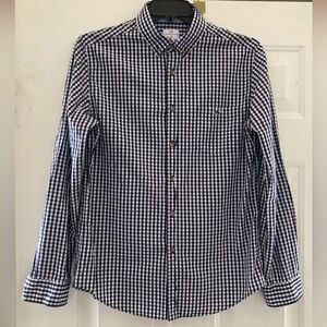 Vineyard Vines Men’s Shirt
Size Medium

Vinyard Vines for Target